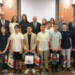 Balıkesir Valisi Ustaoğlu, LGS şampiyonları ödüllendirildi