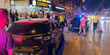 Alkollü sürücü makas atarken kaza yaptı: 2 yaralı