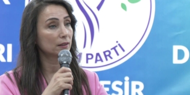 DEM Parti’li Hatimoğulları: "Gelin ikinci yüzyılda Türkiye Cumhuriyeti’ni demokrasiyle buluşturalım, demokratik cumhuriyeti hep beraber inşa edelim"