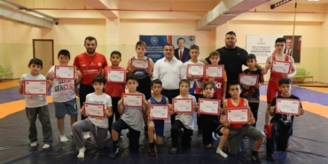 Demokrasi için minderde ter döktüler