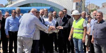 Hayrabolu’da hayırseverler tarafından yaptırılacak okulun temeli törenle atıldı