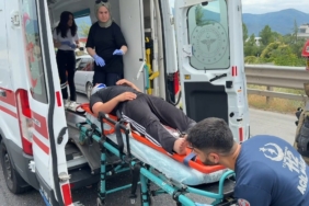 Tır, kamyona çarptı: 1 yaralı