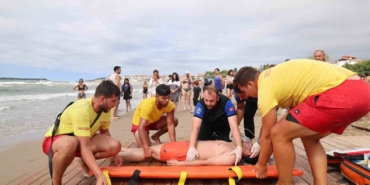 KOSKEM ekipleri son bir ayda 887 kişiyi boğulmaktan kurtardı