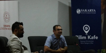 Yapay zekanın eğitimcilerin yerini alma ihtimali SAÜ’de konuşuldu