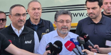 Bakanı Yumaklı: "Şarköy’deki yangında 22 kişi yangında hastanelik oldu, bin 320 kişi tahliye edildi"