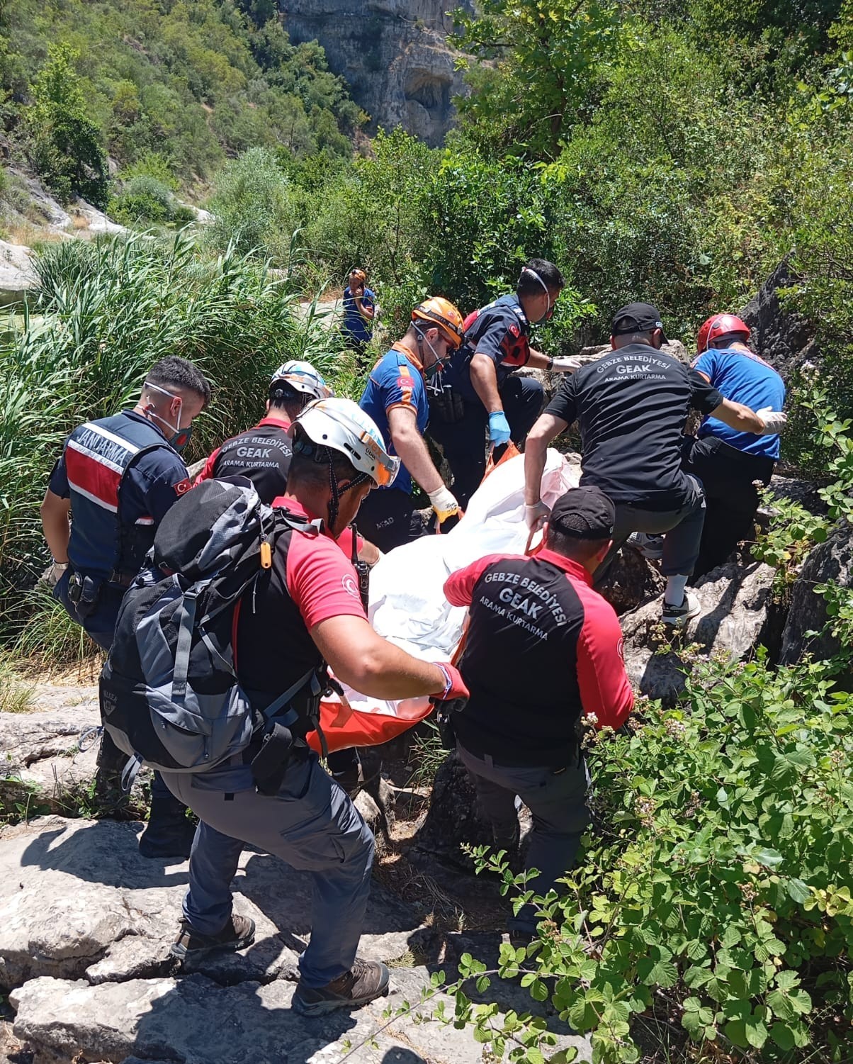 Genç adam Ballıkayalar’da ölü bulundu