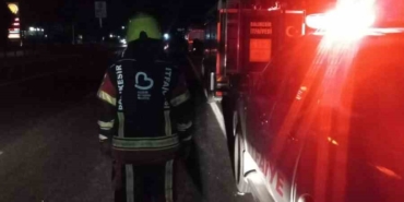 Balıkesir’de akaryakıt dolu tanker kaza yaptı