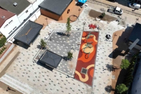 İzmit’e yeni meydan