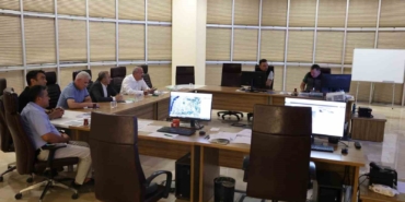 Vali Toraman, Ayvacık ve Gelibolu ilçelerinde devam eden orman yangınlarını Yangın Yönetim Merkezinden takip ediyor