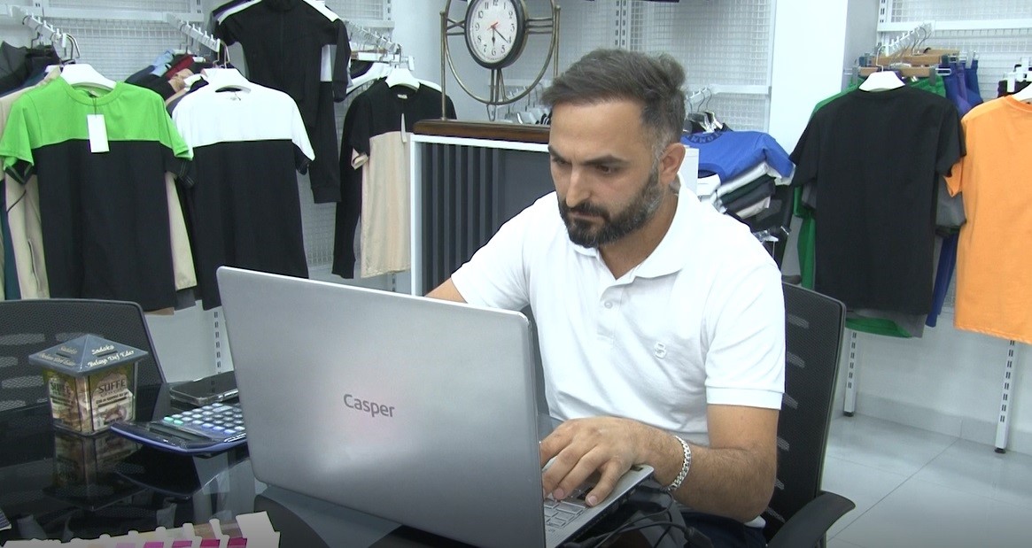 Zeytinburnu’nda esnaf, İsrail’e satmak için ürün almak isteyen müşteriyi geri çevirdi