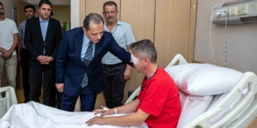 Avcılar’da gittiği olay yerinde yaralanan polise Emniyet Müdürü Yıldız’dan ziyaret