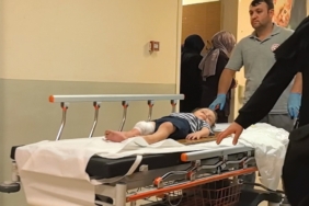 Bursa’da 3. kattan düşen 2 yaşındaki çocuk ağır yaralandı