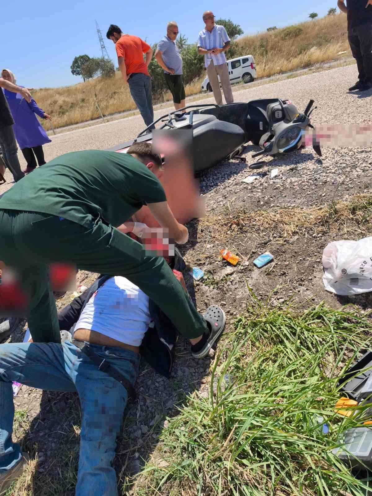 Gönen’de motosiklet kazası: 2 kişi yaralandı