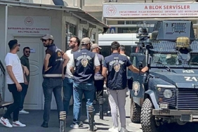 Peygamber Efendimizin karikatürünü yayımlayan 4 şüpheli adliyeye sevk edildi