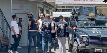 Peygamber Efendimizin karikatürünü yayımlayan 4 şüpheli adliyeye sevk edildi