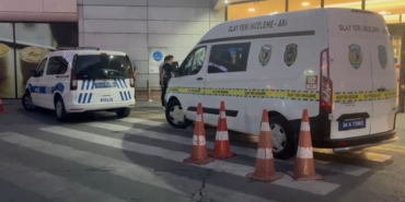 Beylikdüzü’nde AVM’nin yemek katının asma tavanı çöktü: 1 kişi yaralandı