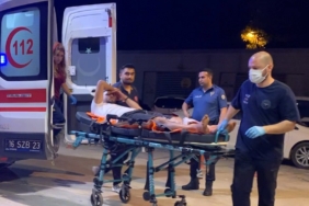 Yol kenarında alkol alırken, av tüfeğiyle vuruldu