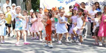 Çocuk Şenliği’nin yeni adresi Esatpaşa oldu