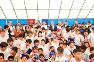 Sancaktepe’de Safa Tepesi Spor Tesisi yenilenen yüzüyle hizmete açıldı