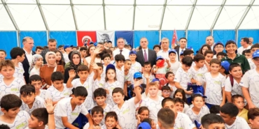 Sancaktepe’de Safa Tepesi Spor Tesisi yenilenen yüzüyle hizmete açıldı