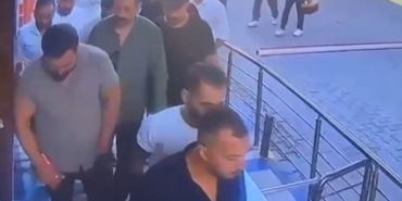 Usulsüz seçimle lüks siteye ele geçirmeye çalıştılar; O anlar kamerada