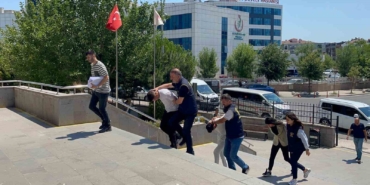 Sahte basın kartıyla dolandırıcılığa 3 gözaltı