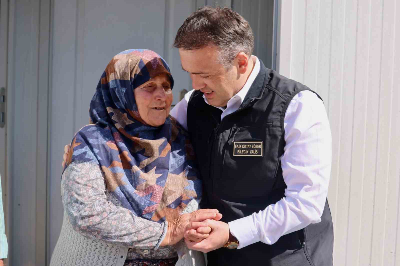 Kaşıkçı Köyü’nde yangın mağdurlarına devlet desteği