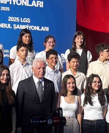 İstanbul Valiliğinden LGS birincilerine ödül