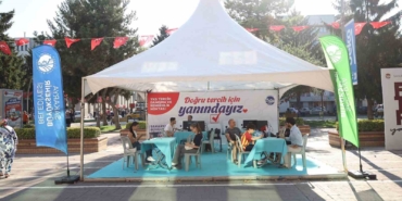 Sakarya Büyükşehir’den YKS’ye giren gençlere ücretsiz tercih danışmanlığı