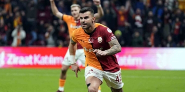 Galatasaray, Abdülkerim Bardakcı ve Kaan Ayhan ile sözleşme yeniledi