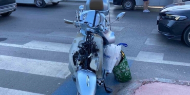 Otomobil ile çarpışan motosikletli ağır yaralandı