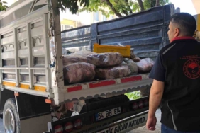 Deponun ardındaki tehlike: 2 ton kaçak et ve süt ürünü ele geçirildi