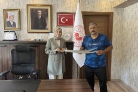 Yangın bölgesinde gönüllü mücadele edenler tebrik