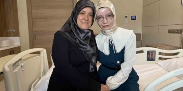 Doğuştan mimiklerini kullanamıyordu, 23 yıl sonra ilk kez gülümsedi: "Ülkemizde bir ilk olma özelliği taşıyor"