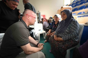 AK Parti’den yangın bölgelerine çıkarma