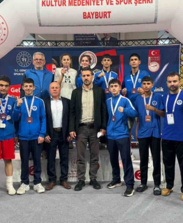 Kocaeli, Bayburt’ta zirveye yumruk attı: 10 madalya ile Türkiye şampiyonu oldu