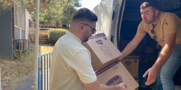 İzmir’deki yangından etkilenen hayvanlara, Bursalılar destek verdi