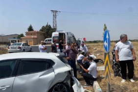 Tekirdağ’da otomobiller çarpıştı: 2’si çocuk 6 yaralı