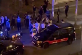 Kaza sonrası çıkan tartışmaya sürücülerim yakınları da dahil oldu: Ortalık savaş alanına döndü