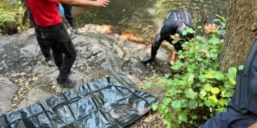 Serinlemek için girdiği şelalede boğuldu