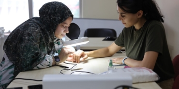 Bağcılar Belediyesi’nin düzenlediği kurslara giden kadınlar iş sahibi oluyor