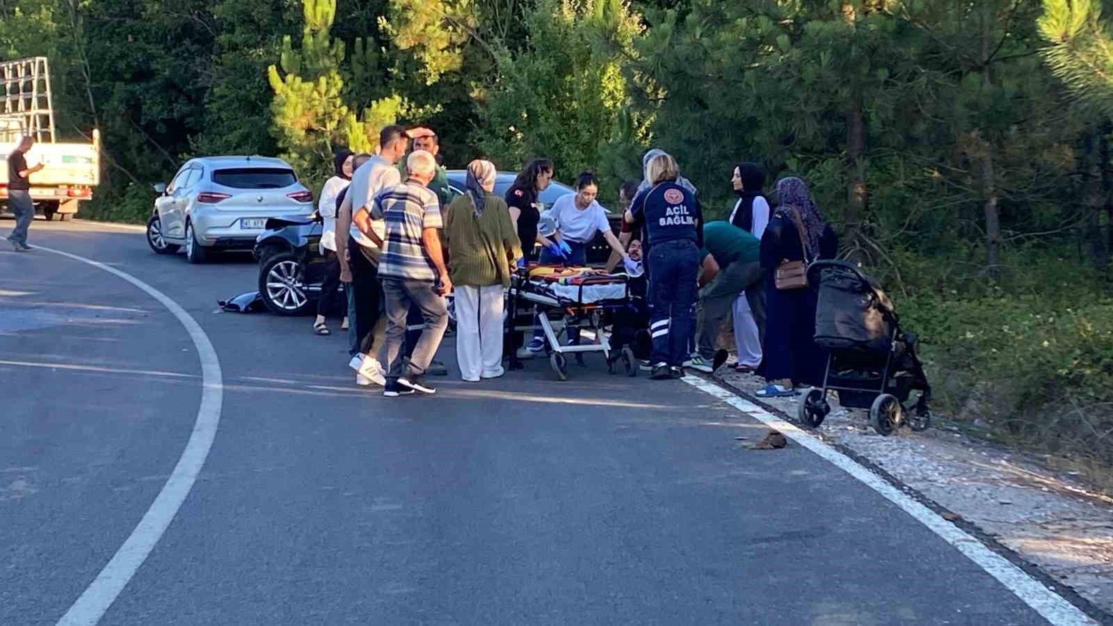 Derince’de iki otomobil çarpıştı: 1 yaralı