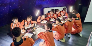 Kağıthane’de çocuklar uzayın derinliklerini keşfediyor