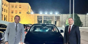 Türkiye’nin yerli ve milli otomobili T10F TBMM’de sergilendi