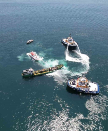 İstanbul Ambarlı açıklarında tanker yangını