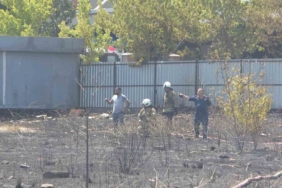 Sancaktepe’de park halindeki kamyon alev alev yandı