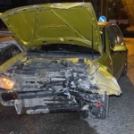 Kavşakta iki otomobil çarpıştı: 4 yaralı