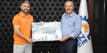 Başarılı karatecilerden Başkan Büyükgöz’e ziyaret