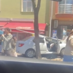 Sancaktepe’de kontrolden çıkan otomobil bakkal dükkanına daldı