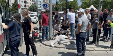 Otomobille çarpışan elektrikli bisikletli çocuk yaralandı